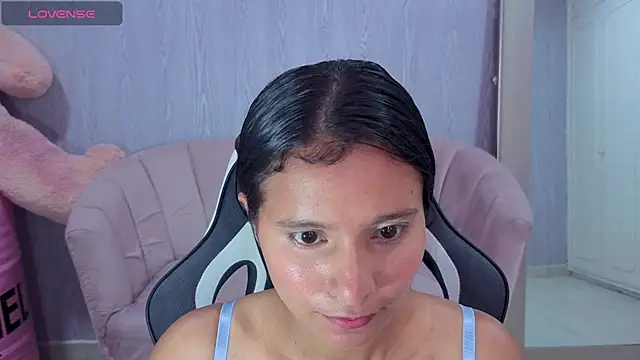 Cataleya23 a online show from February 8, 2026, 1:31 pm