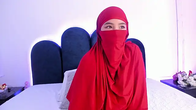 Snapshot of Yaasmin_ chatting on February 9, 2026, 7:12 pm Yaasmin online show from February 9, 2026, 7:12 pm