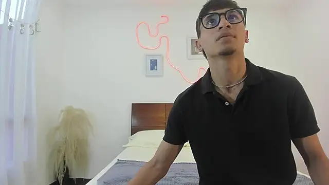 Snapshot of hardcoreheat_ind chatting on February 17, 2026, 11:02 pm hardcoreheat ind online show from February 17, 2026, 11:02 pm