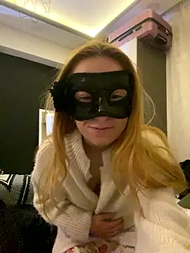 Snapshot of seluna_baby chatting on February 10, 2026, 5:23 pm seluna baby online show from February 10, 2026, 5:23 pm