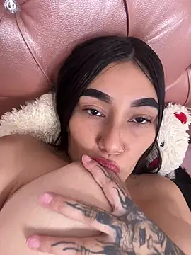 Snapshot of Mia__Starxxx chatting on February 26, 2026, 9:48 pm Mia Starxxx online show from February 26, 2026, 9:48 pm