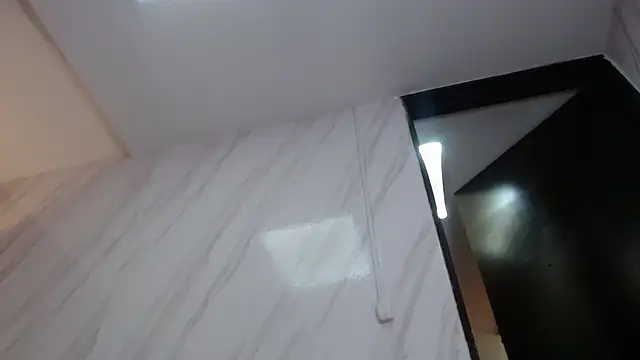 lili mint tf online show from March 31, 2026, 10:34 pm