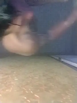 Snapshot of Flakotte chatting on April 8, 2026, 4:25 am Flakotte online show from April 8, 2026, 4:25 am