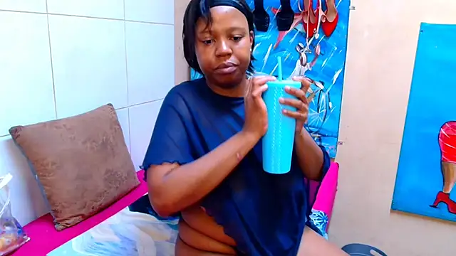 Snapshot of BubblyIvyxxx chatting on May 7, 2026, 6:39 am BubblyIvyxxx online show from May 7, 2026, 6:39 am