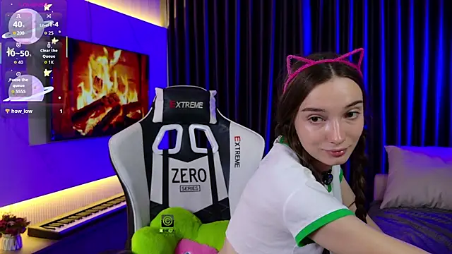 Snapshot of AnnyShore chatting on February 24, 2026, 12:00 am AnnyShore online show from February 24, 2026, 12:00 am