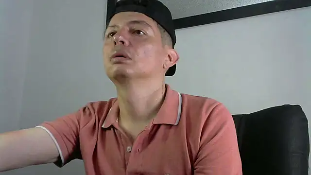 Snapshot of Thommas8a chatting on March 2, 2026, 4:35 am Thommas8a online show from March 2, 2026, 4:35 am