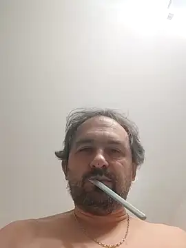 Snapshot of Luluberlu04 chatting on February 8, 2026, 3:04 am Luluberlu04 online show from February 8, 2026, 3:04 am