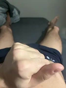 Snapshot of emirro21 chatting on March 3, 2026, 8:05 pm emirro21 online show from March 3, 2026, 8:05 pm