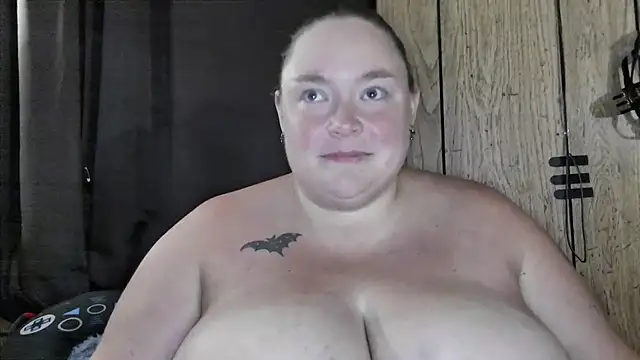 ladylynn13 online show from July 17, 2026, 8:06 pm