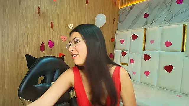 Snapshot of dani_tf chatting on February 15, 2026, 1:21 pm dani tf online show from February 15, 2026, 1:21 pm