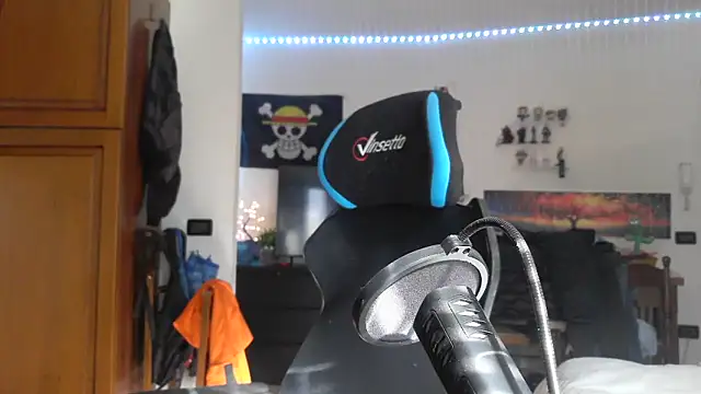 Snapshot of maestroboris95 chatting on February 10, 2026, 10:58 am maestroboris95 online show from February 10, 2026, 10:58 am