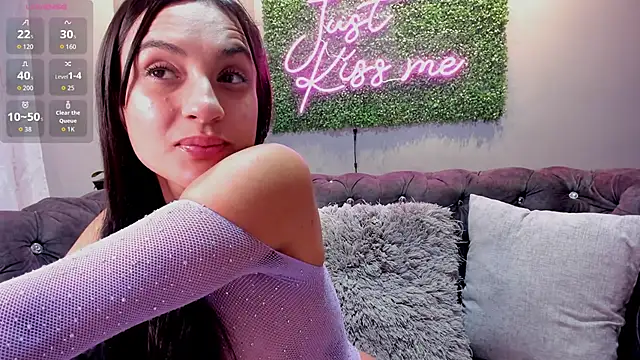 Snapshot of danielebeck chatting on February 26, 2026, 9:37 pm danielebeck online show from February 26, 2026, 9:37 pm