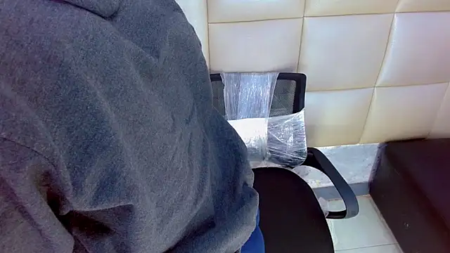 DaviidBuckx  online show from March 1, 2026, 2:06 pm