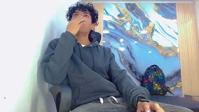 DaviidBuckx  online show from February 22, 2026, 2:03 am