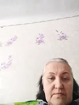 Snapshot of ViolaStar75 chatting on February 20, 2026, 9:11 am ViolaStar75 online show from February 20, 2026, 9:11 am