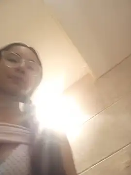 isaaabelaaa online show from February 17, 2026, 11:07 am