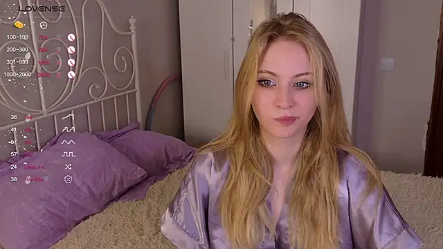 lilMelaniloveis online show from March 30, 2026, 7:21 am