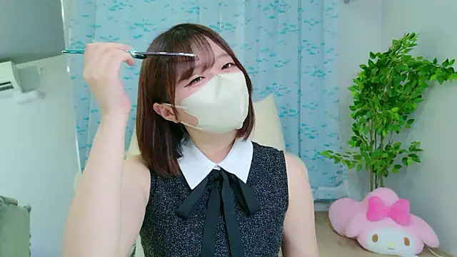 Snapshot of Saki_chanF chatting on July 4, 2026, 11:05 am Saki chanF online show from July 4, 2026, 11:05 am