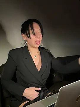 MissDeepVelur online show from March 13, 2026, 5:40 pm