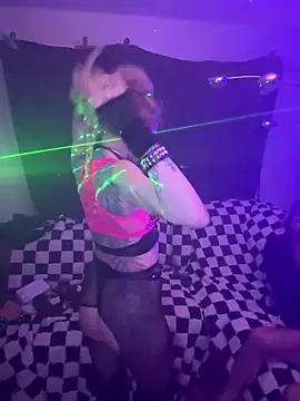 XXX2Freaks online show from February 11, 2026, 5:40 am