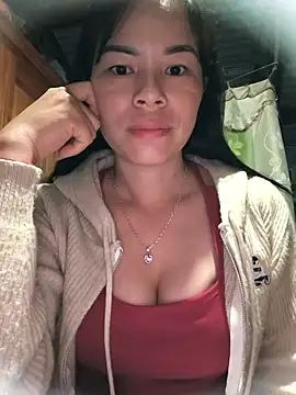 Minak-xika online show from February 18, 2026, 9:22 pm