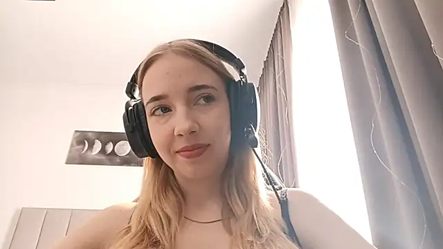 Snapshot of WackyNome chatting on February 19, 2026, 6:10 am WackyNome online show from February 19, 2026, 6:10 am