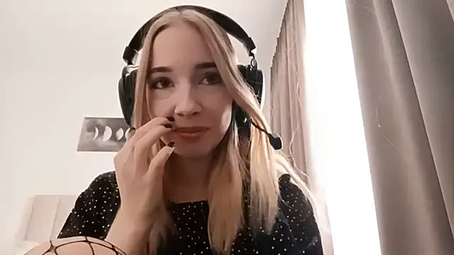 Snapshot of WackyNome chatting on February 10, 2026, 6:12 am WackyNome online show from February 10, 2026, 6:12 am