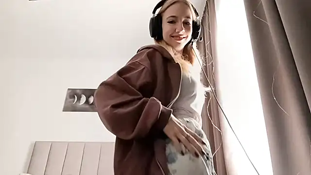 Snapshot of WackyNome chatting on February 16, 2026, 6:12 am WackyNome online show from February 16, 2026, 6:12 am