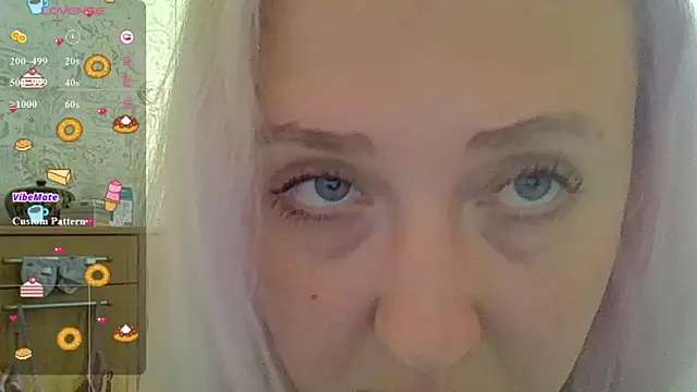 CurvyWild Lady30 online show from June 16, 2026, 10:26 am