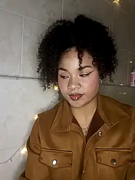 BrianaSweetxxx online show from March 3, 2026, 3:02 am