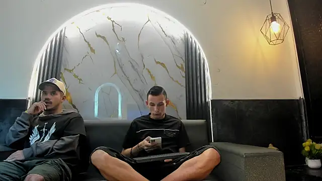 Isaak 26 online show from March 12, 2026, 12:20 pm