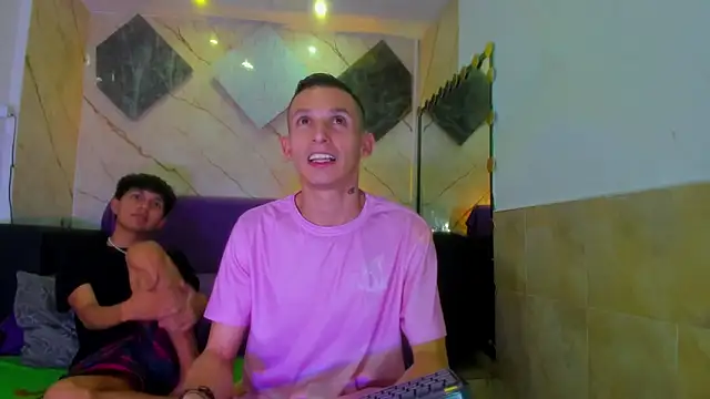 Snapshot of Isaak_26 chatting on February 20, 2026, 8:11 pm Isaak 26 online show from February 20, 2026, 8:11 pm