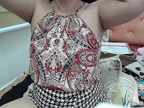 Sexybabe42 online show from July 23, 2026, 7:32 pm