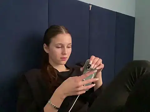 LinaWills online show from March 2, 2026, 12:56 pm