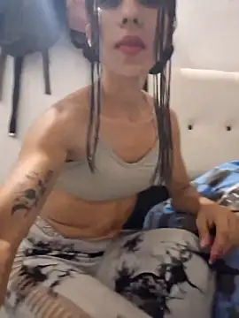 Alannys19 online show from February 27, 2026, 4:12 am