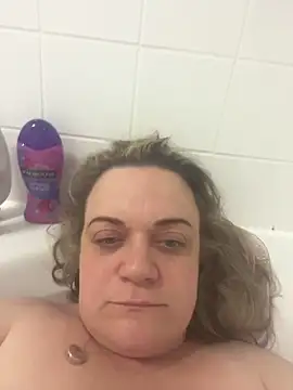 Piper Milf 36 online show from March 18, 2026, 7:48 pm