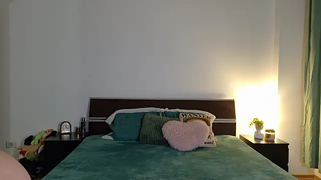 Snapshot of Sofimoon26 chatting on April 13, 2026, 6:34 pm Sofimoon26 online show from April 13, 2026, 6:34 pm