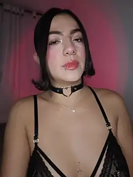 Alessia fiore333 online show from May 13, 2026, 1:45 am