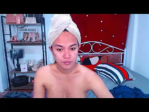 Snapshot of SeductiveAya chatting on February 27, 2026, 9:36 pm SeductiveAya online show from February 27, 2026, 9:36 pm