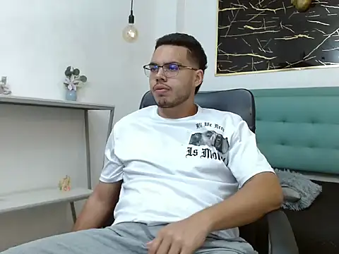 Trevor Ash online show from February 13, 2026, 3:28 am