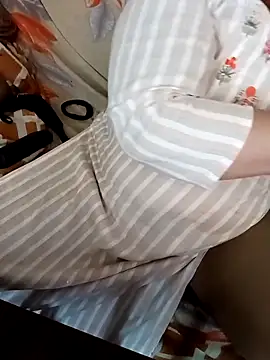 Simran 008 online show from April 8, 2026, 6:15 am