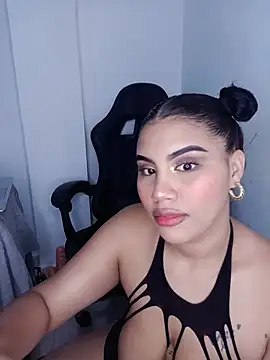amandaa 21 online show from July 30, 2026, 3:27 am