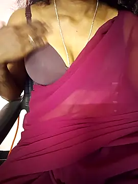 Snapshot of manu_sexy_ chatting on February 17, 2026, 11:29 am manu sexy online show from February 17, 2026, 11:29 am