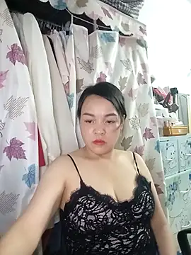 Strawberry-wet online show from April 9, 2026, 7:14 am