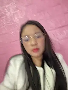 Strawberry-wet online show from February 9, 2026, 7:50 am