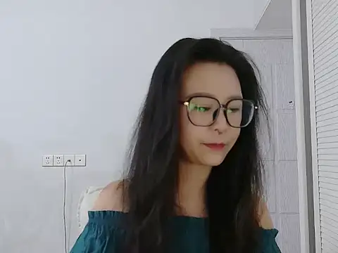 Snapshot of yunchui0101 chatting on February 22, 2026, 5:43 am yunchui0101 online show from February 22, 2026, 5:43 am