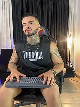 Benjii Carter1 online show from March 13, 2026, 3:11 am