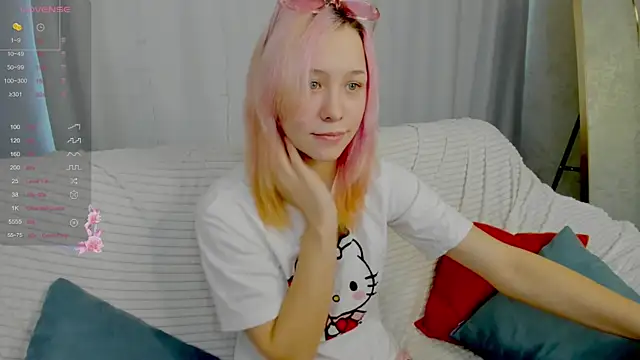 Snapshot of EmilyTrase chatting on April 16, 2026, 1:06 am EmilyTrase online show from April 16, 2026, 1:06 am