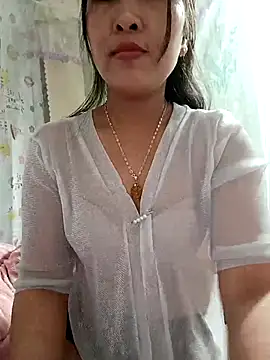 Snapshot of Ella_lee18 chatting on March 1, 2026, 11:16 pm Ella lee18 online show from March 1, 2026, 11:16 pm