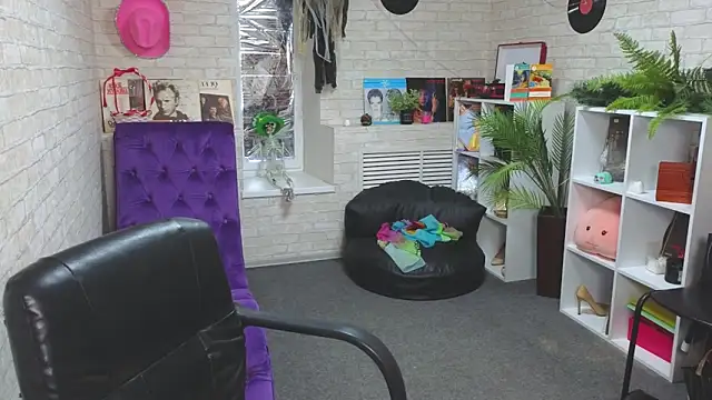 Anna Kenan online show from March 14, 2026, 12:33 pm